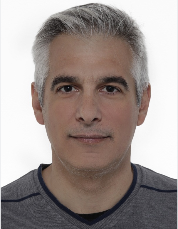 Dr Anastasios Karamanos, online Maths and Physics tutor